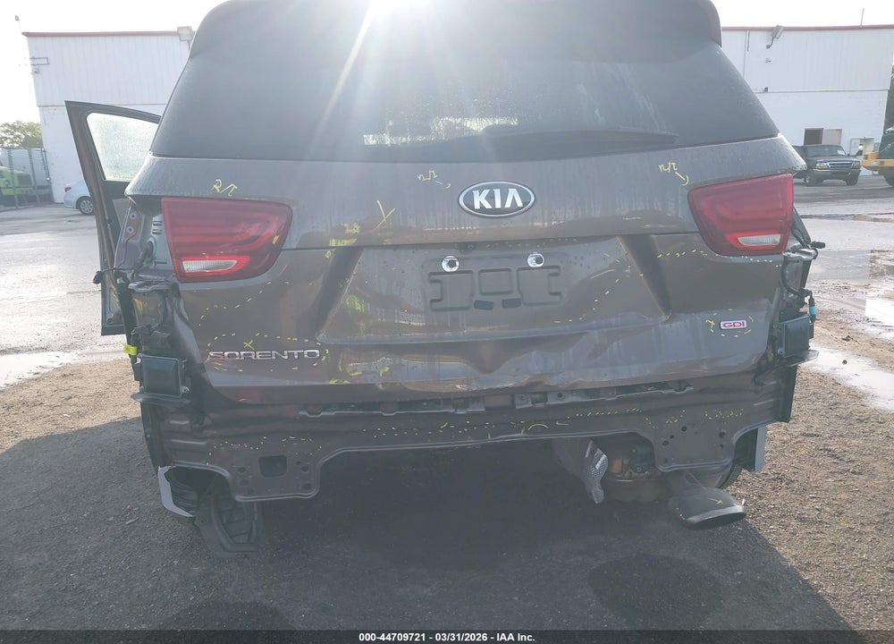 2019 KIA SORENTO 2.4L LX VIN: 5XYPG4A36KG458083