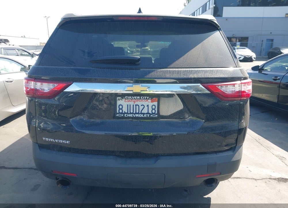 2019 CHEVROLET TRAVERSE LS VIN: 1GNERFKW1KJ276868