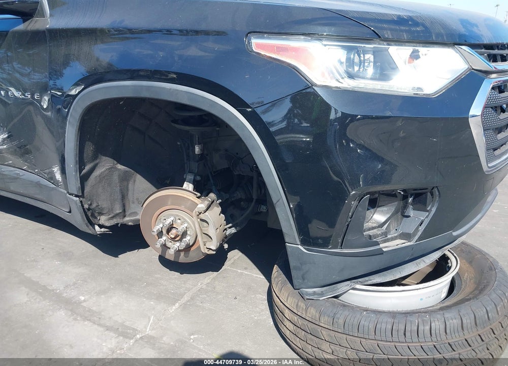 2019 CHEVROLET TRAVERSE LS VIN: 1GNERFKW1KJ276868