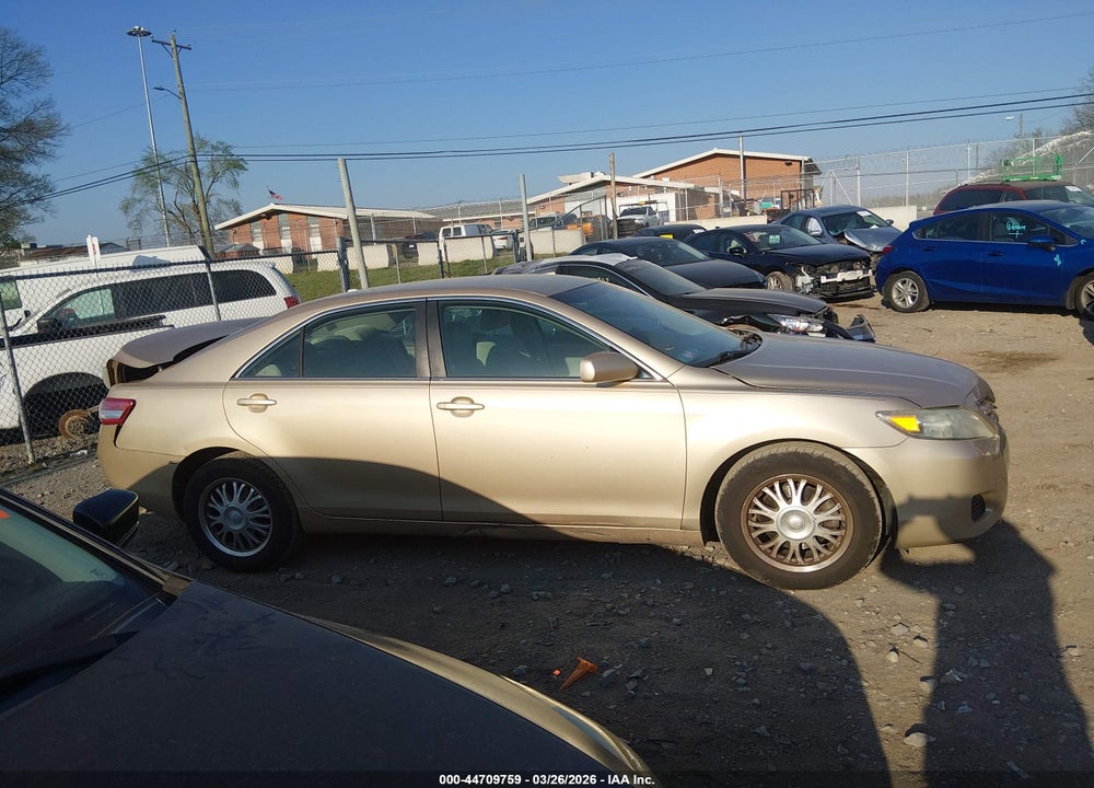 2011 TOYOTA CAMRY BASE VIN: 4T1BF3EK5BU638190