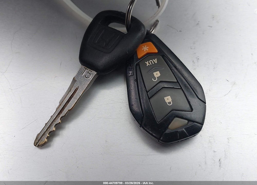 2001 HONDA CIVIC LX VIN: 1HGEM22541L032322