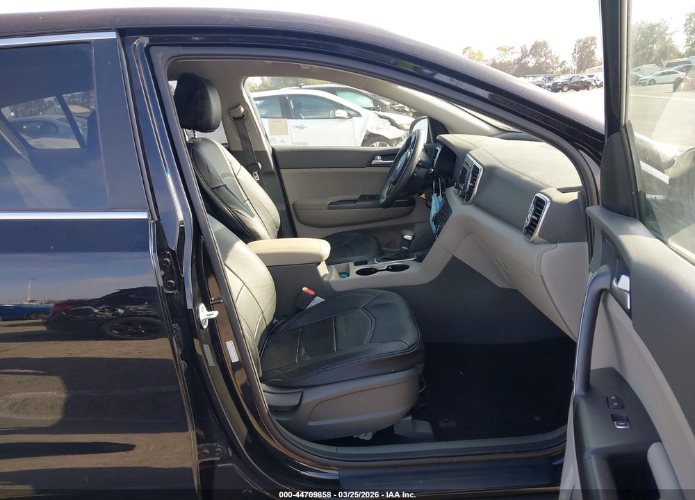 2019 KIA SPORTAGE LX VIN: KNDPM3AC7K7619430