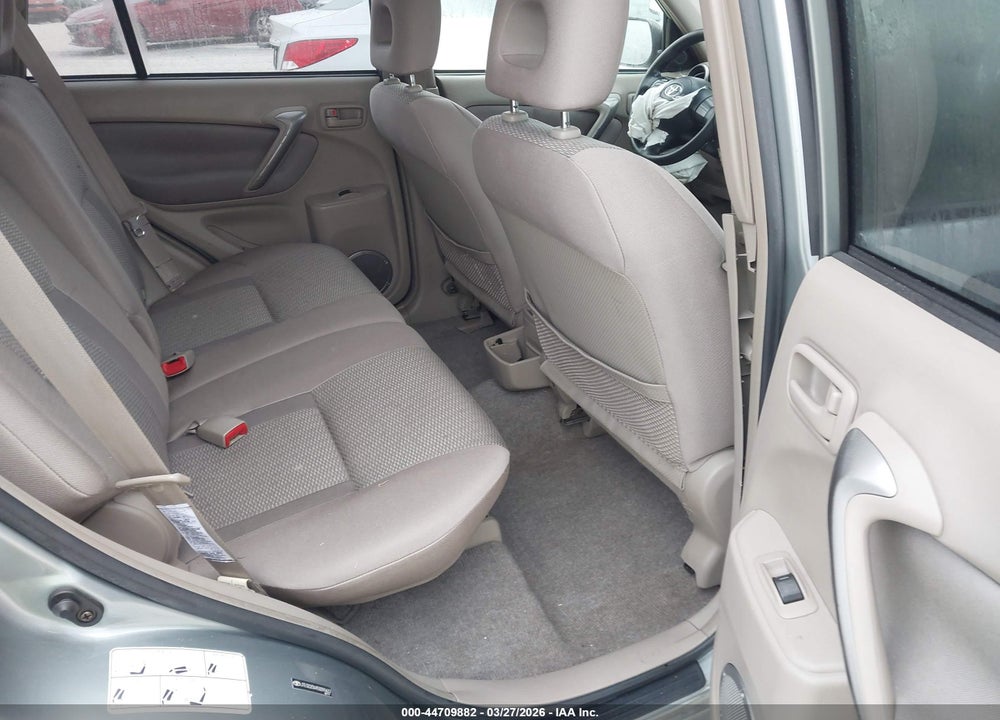 2005 TOYOTA RAV4 VIN: JTEGD20V450090637