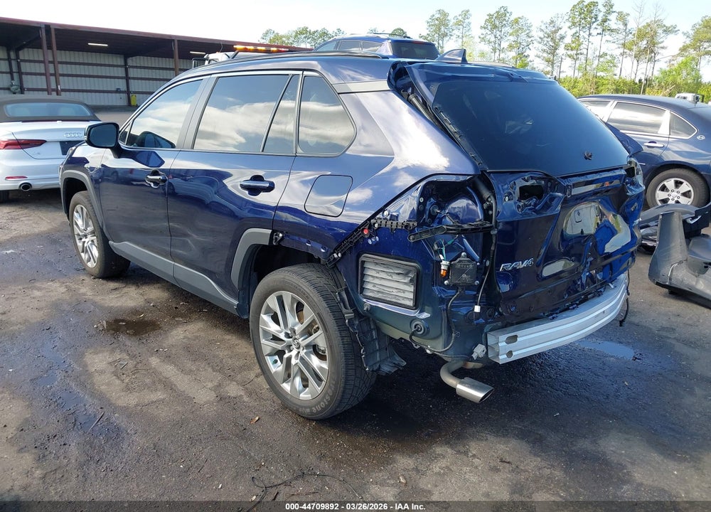 2021 TOYOTA RAV4 XLE PREMIUM VIN: 2T3C1RFV6MW118962