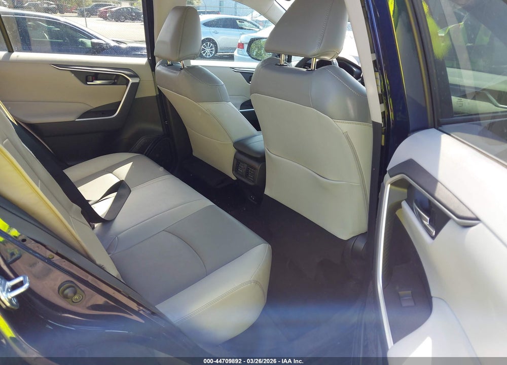 2021 TOYOTA RAV4 XLE PREMIUM VIN: 2T3C1RFV6MW118962