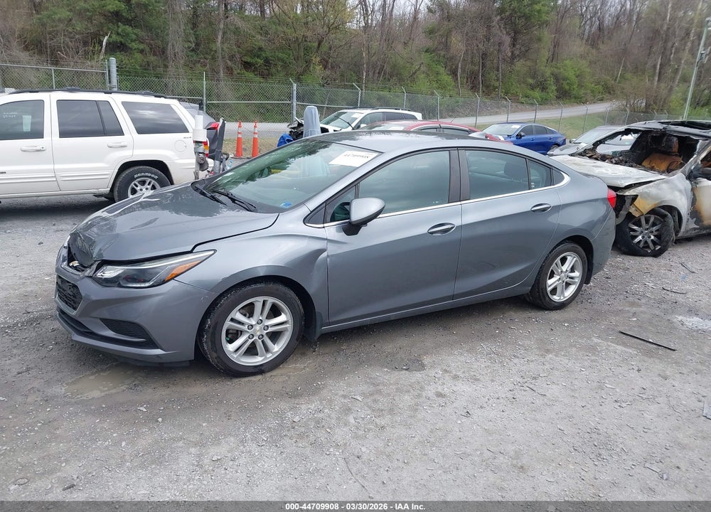 2018 CHEVROLET CRUZE LT AUTO VIN: 1G1BE5SM0J7162641