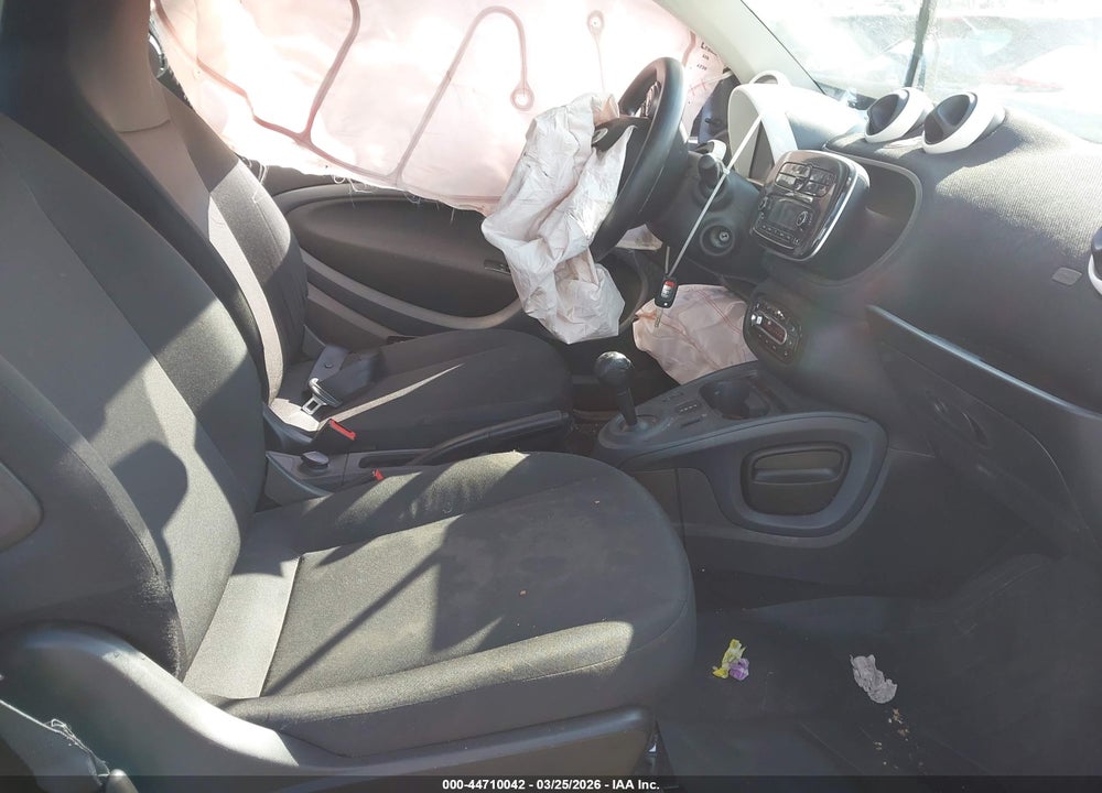 2018 SMART FORTWO ELECTRIC DRIVE PURE VIN: WMEFJ9BA4JK306269