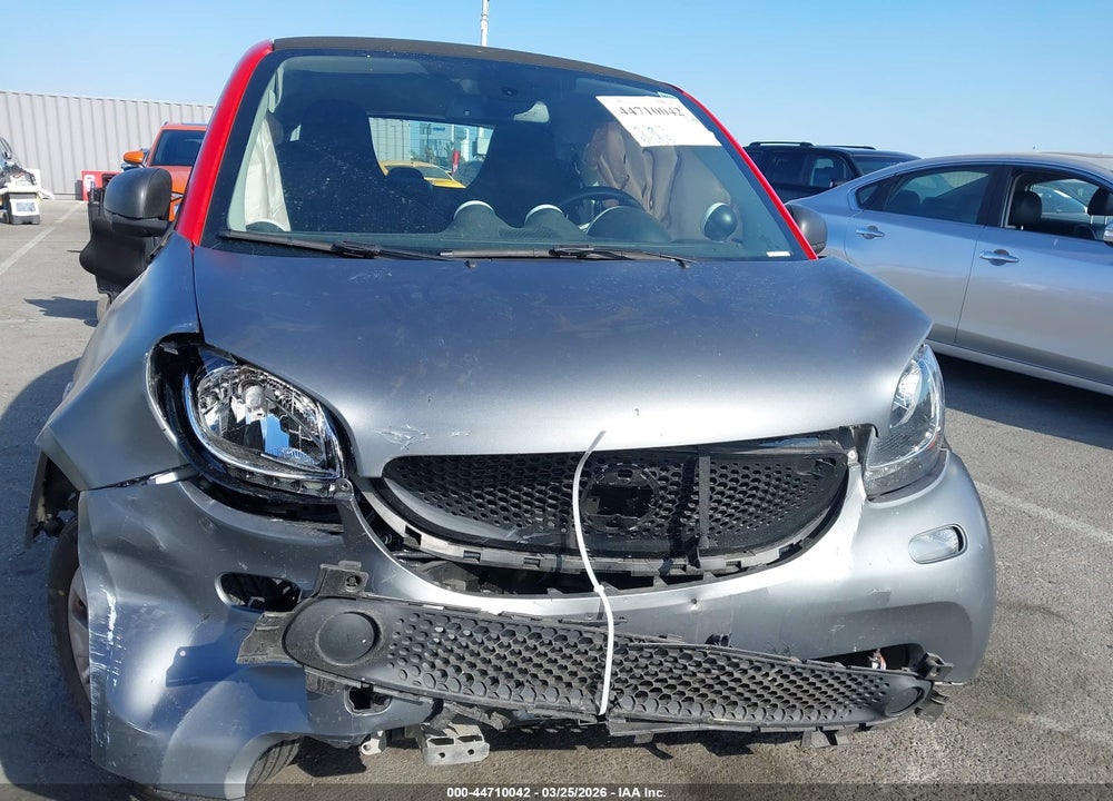 2018 SMART FORTWO ELECTRIC DRIVE PURE VIN: WMEFJ9BA4JK306269