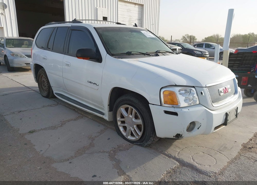 2008 GMC ENVOY DENALI VIN: 1GKET63M282172145