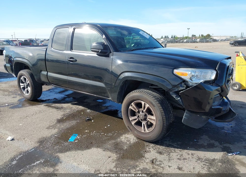 2018 TOYOTA TACOMA SR VIN: 5TFRX5GN6JX106205