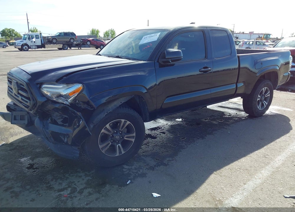 2018 TOYOTA TACOMA SR VIN: 5TFRX5GN6JX106205