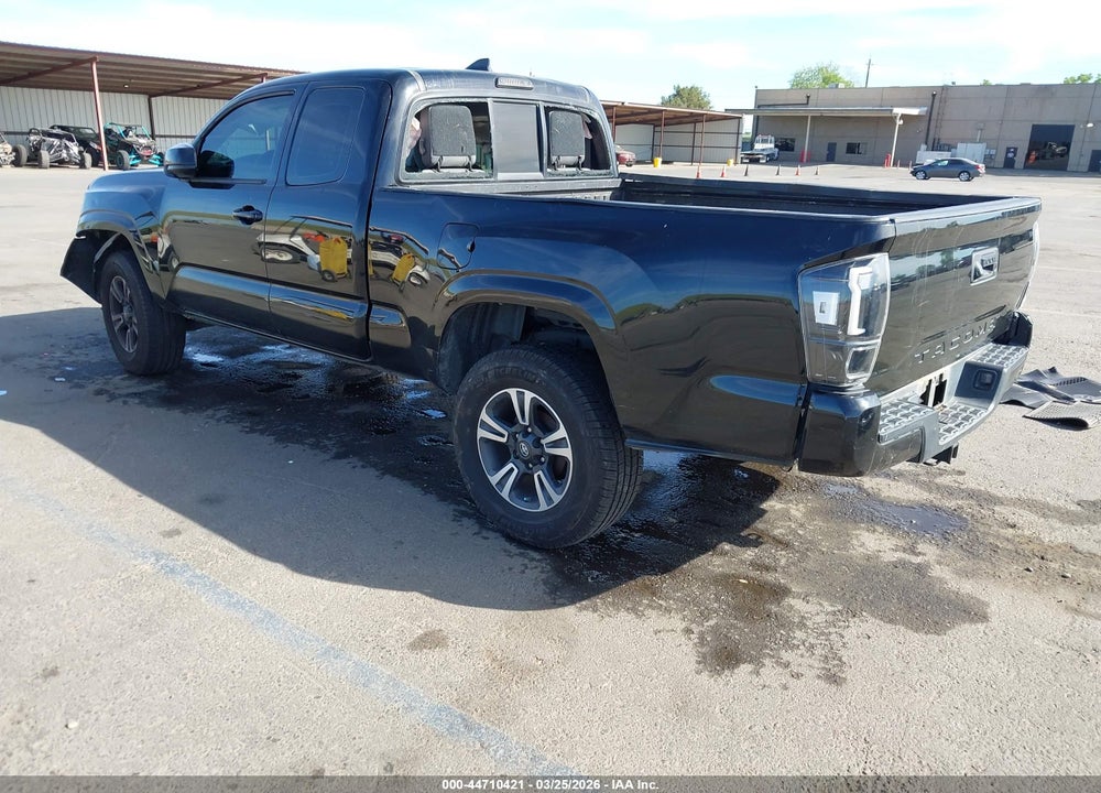 2018 TOYOTA TACOMA SR VIN: 5TFRX5GN6JX106205