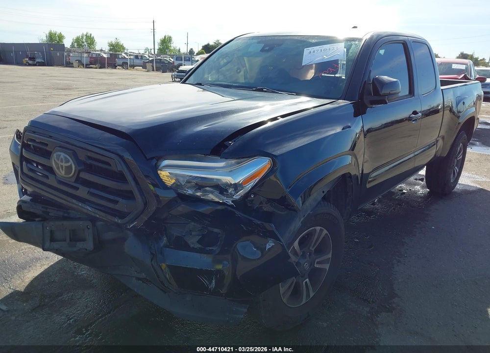 2018 TOYOTA TACOMA SR VIN: 5TFRX5GN6JX106205