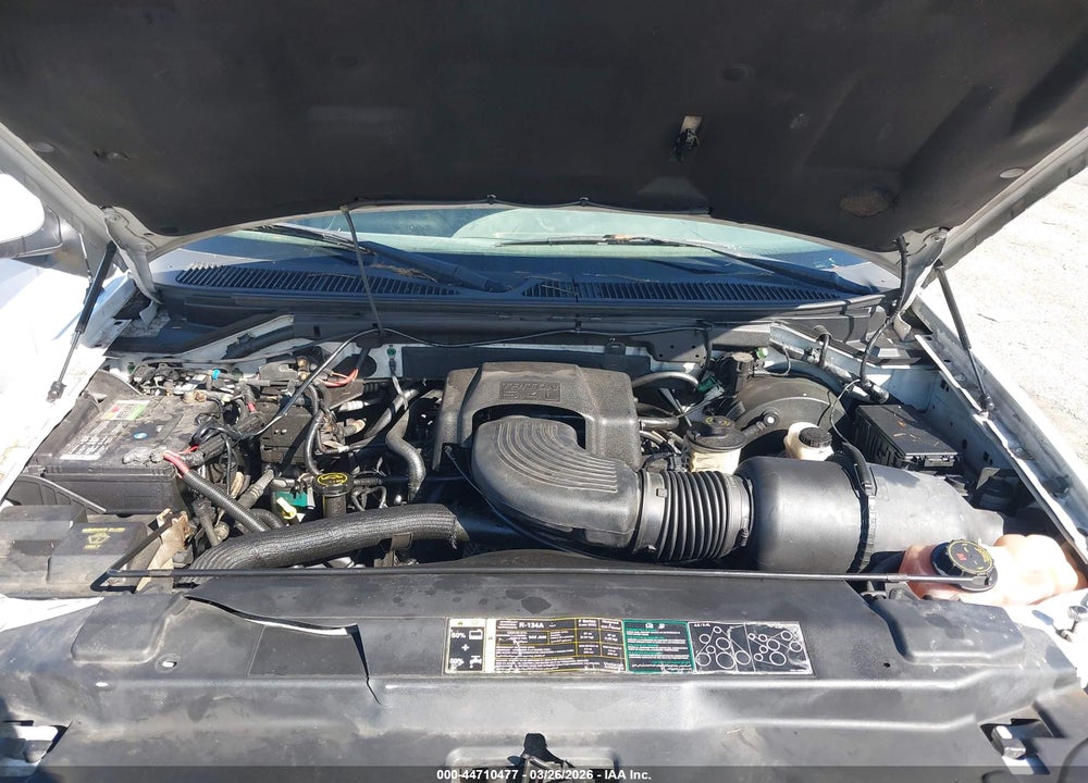 2002 FORD F-150 LARIAT/XLT VIN: 1FTRW08L72KC45695