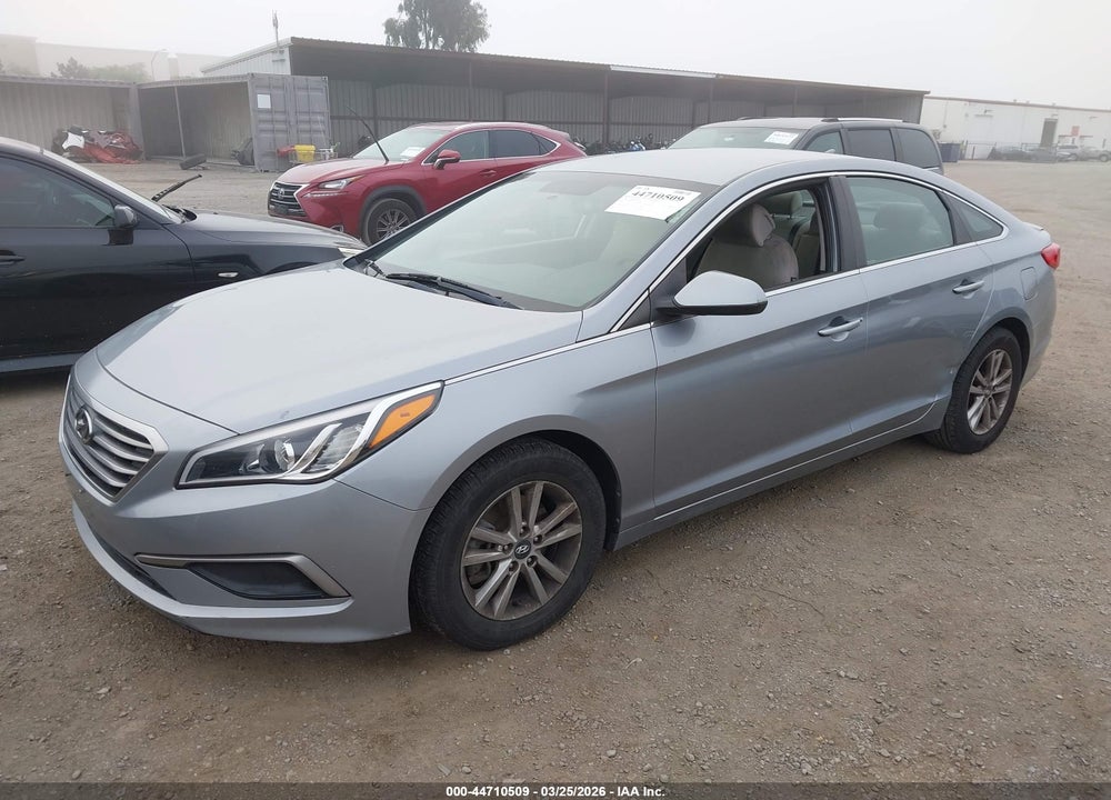 2016 HYUNDAI SONATA SE VIN: 5NPE24AF1GH357470
