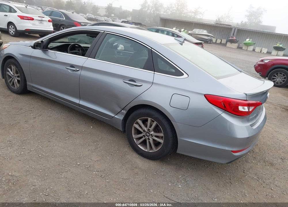 2016 HYUNDAI SONATA SE VIN: 5NPE24AF1GH357470