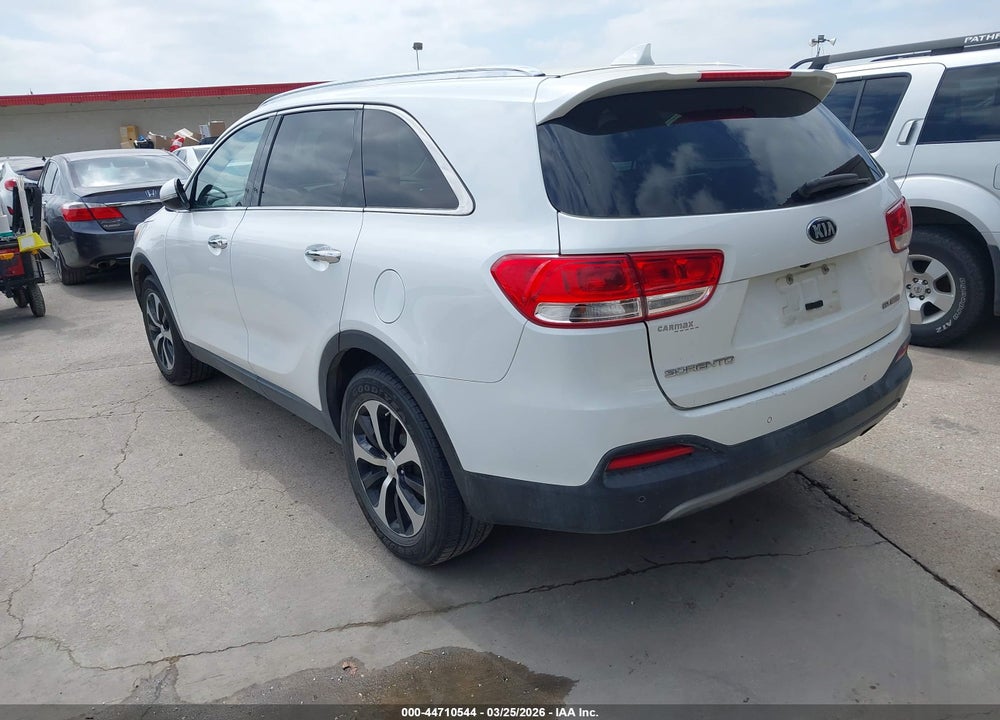 2017 KIA SORENTO 2.0T EX VIN: 5XYPH4A14HG277357