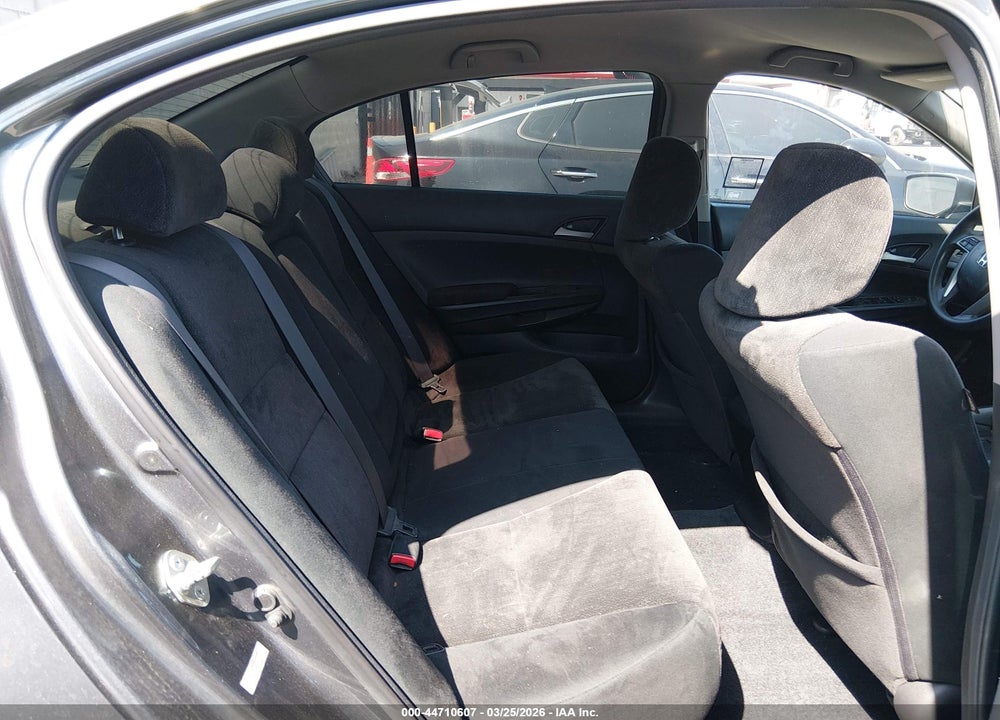 2010 HONDA ACCORD 2.4 LX VIN: 1HGCP2F38AA046582