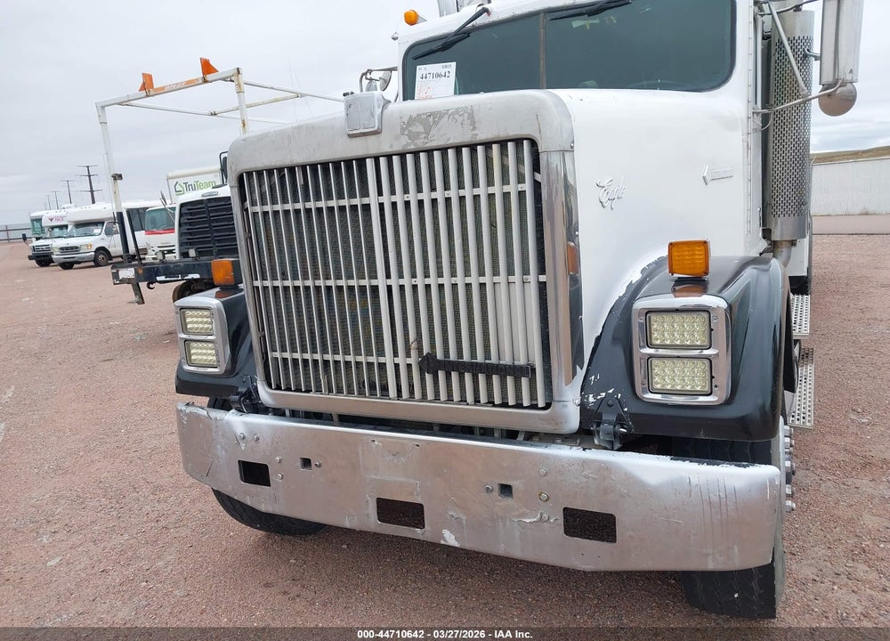 1992 INTERNATIONAL 9000 9300 VIN: 2HSFBB7R8NC055937