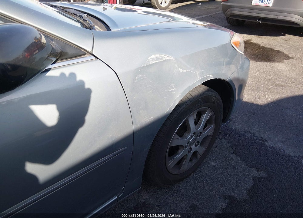 2005 TOYOTA CAMRY XLE V6 VIN: JTDBF32K350165538