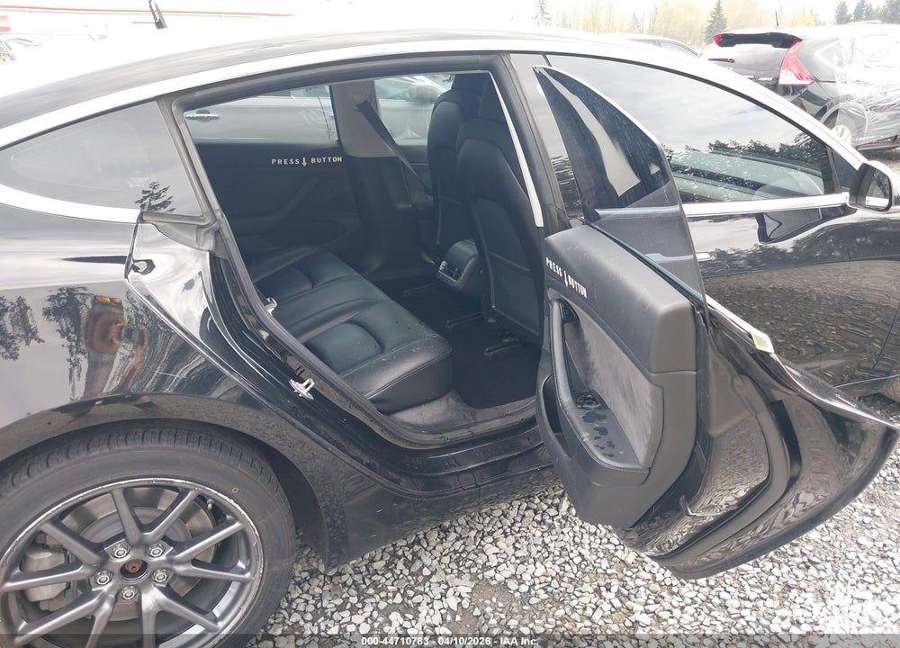 2018 TESLA MODEL 3 LONG RANGE/MID RANGE VIN: 5YJ3E1EA2JF109049