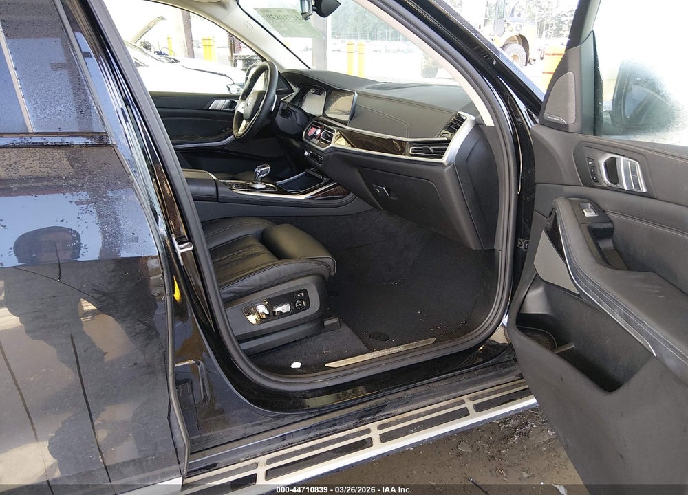 2021 BMW X7 XDRIVE40I VIN: 5UXCW2C02M9G63818