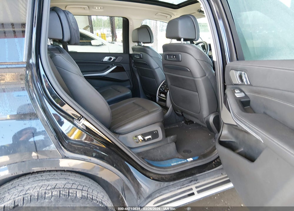 2021 BMW X7 XDRIVE40I VIN: 5UXCW2C02M9G63818