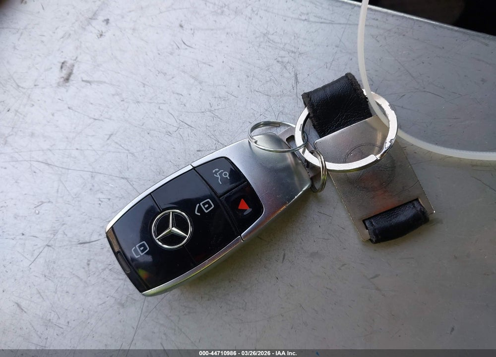 2018 MERCEDES-BENZ E 300 VIN: WDDZF4JB0JA465862