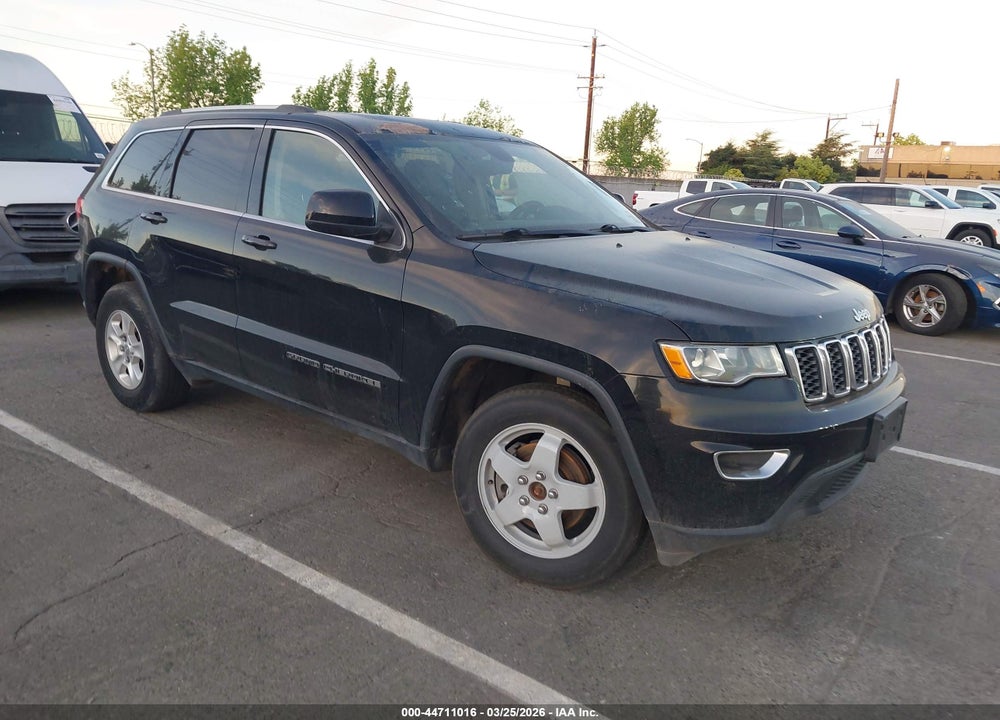 2017 JEEP GRAND CHEROKEE LAREDO 4X4 VIN: 1C4RJFAG3HC872220