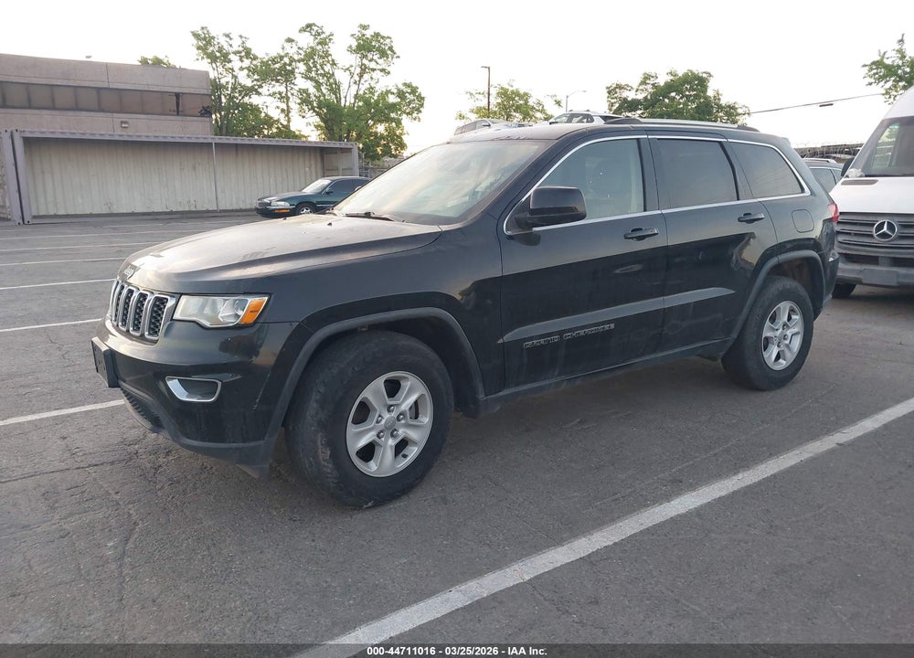 2017 JEEP GRAND CHEROKEE LAREDO 4X4 VIN: 1C4RJFAG3HC872220