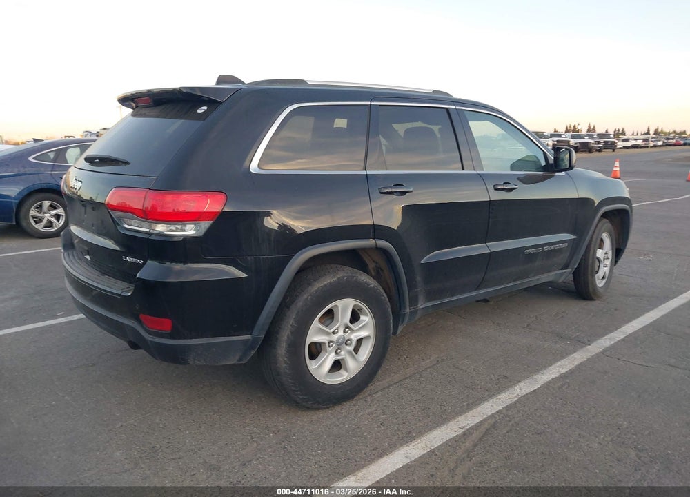 2017 JEEP GRAND CHEROKEE LAREDO 4X4 VIN: 1C4RJFAG3HC872220
