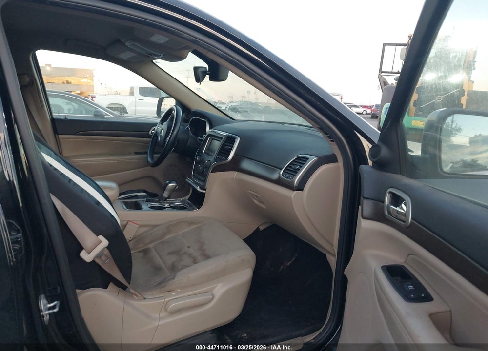 2017 JEEP GRAND CHEROKEE LAREDO 4X4 VIN: 1C4RJFAG3HC872220