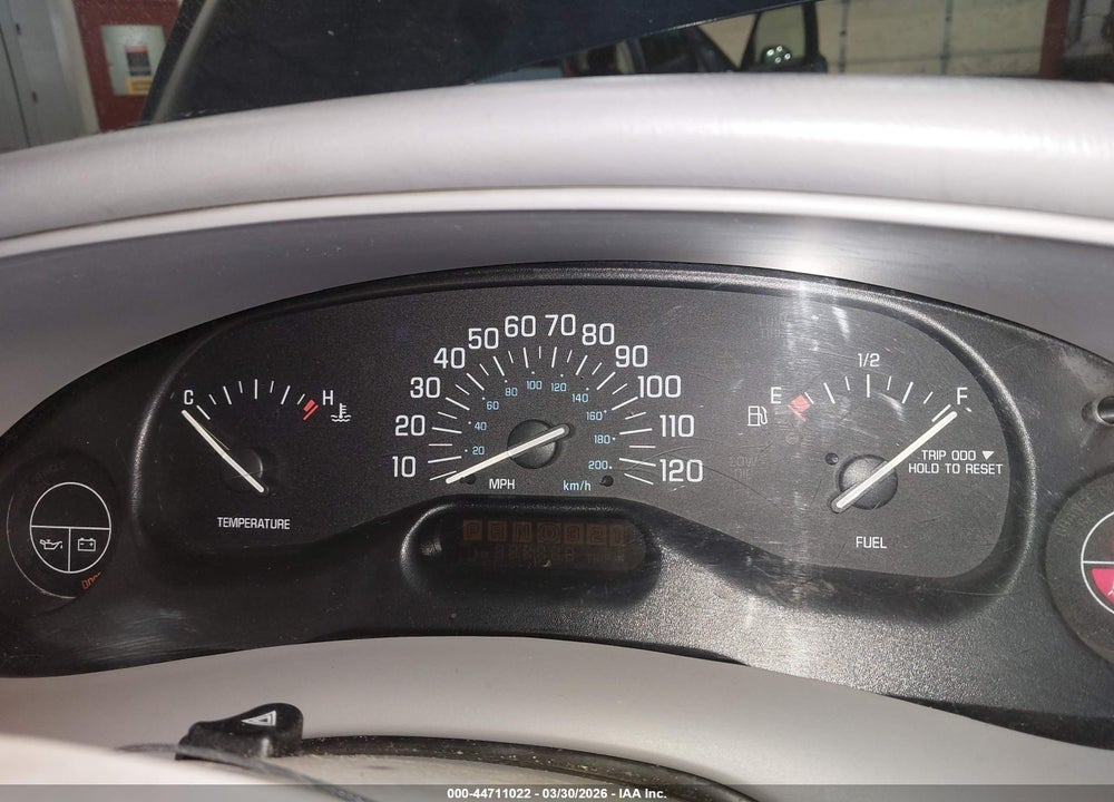 2003 BUICK CENTURY CUSTOM VIN: 2G4WS52J631211618