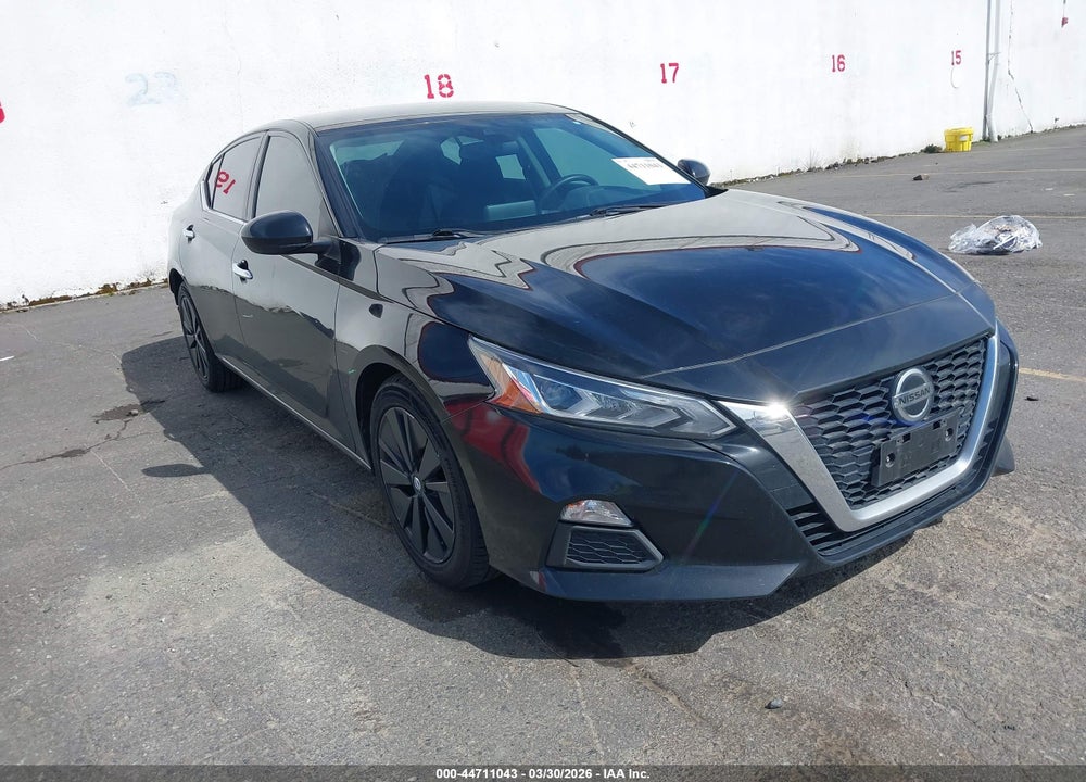 2021 NISSAN ALTIMA SV FWD VIN: 1N4BL4DV0MN334430