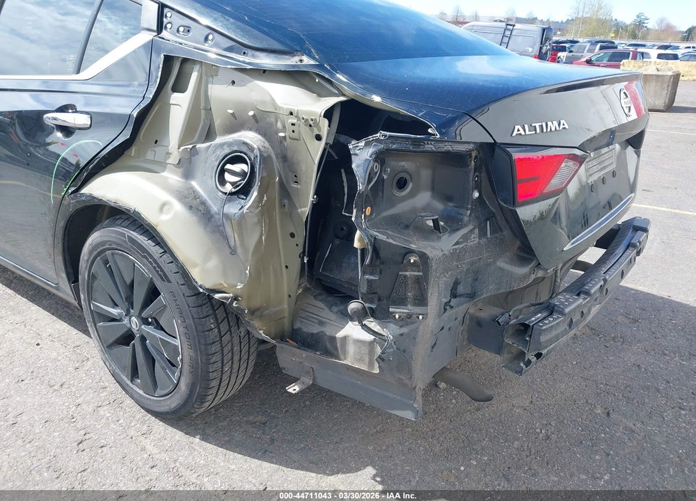 2021 NISSAN ALTIMA SV FWD VIN: 1N4BL4DV0MN334430