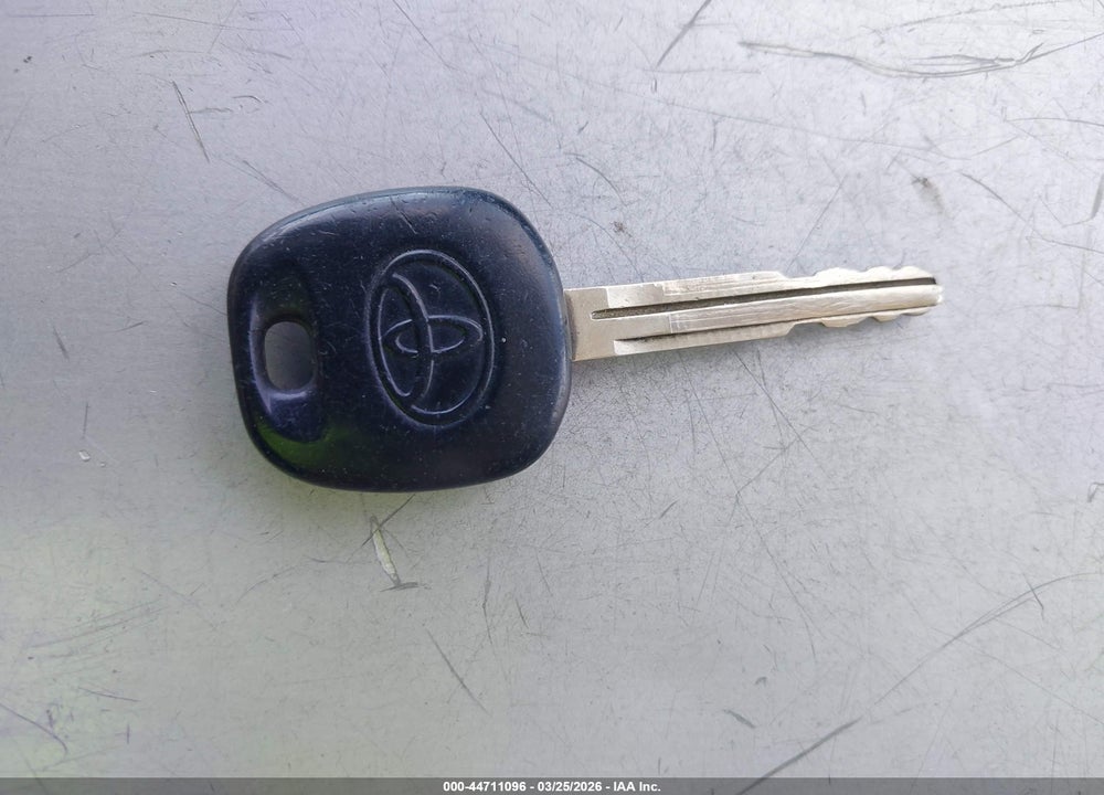 2000 TOYOTA CAMRY SOLARA SLE V6 VIN: 2T1FF28P1YC412029