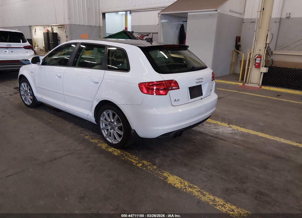 2010 AUDI A3 2.0T PREMIUM VIN: WAUKEBFM6AA168556