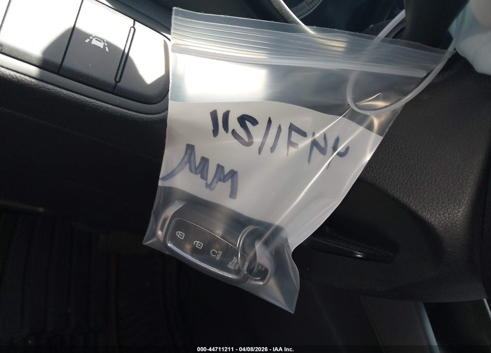 2022 HYUNDAI VENUE LIMITED VIN: KMHRC8A34NU186692