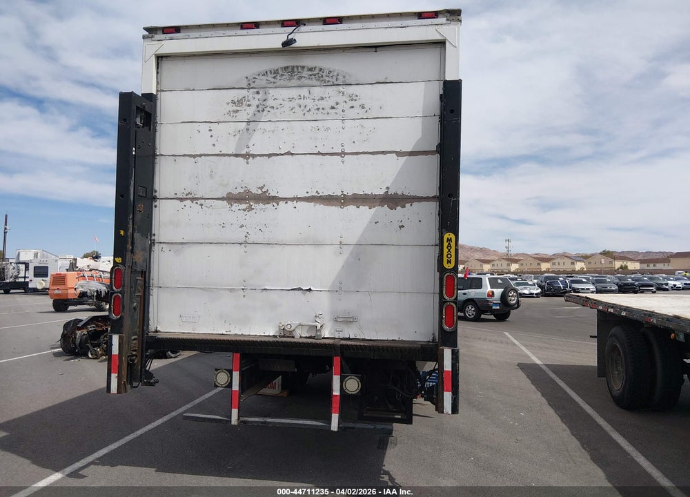 2005 INTERNATIONAL 4000 4300 VIN: 1HTMMAAL05H102303