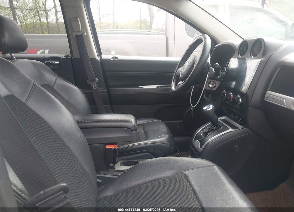 2014 JEEP COMPASS LATITUDE VIN: 1C4NJCEB1ED628454