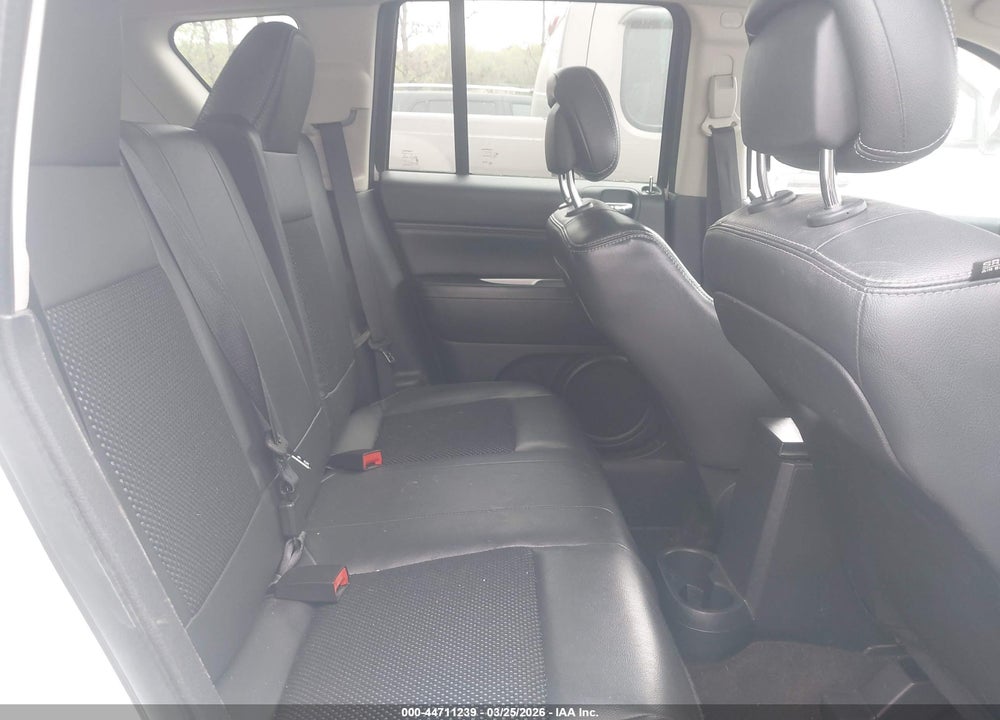 2014 JEEP COMPASS LATITUDE VIN: 1C4NJCEB1ED628454