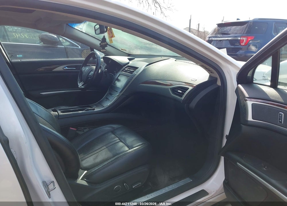 2015 LINCOLN MKZ HYBRID VIN: 3LN6L2LU6FR612123