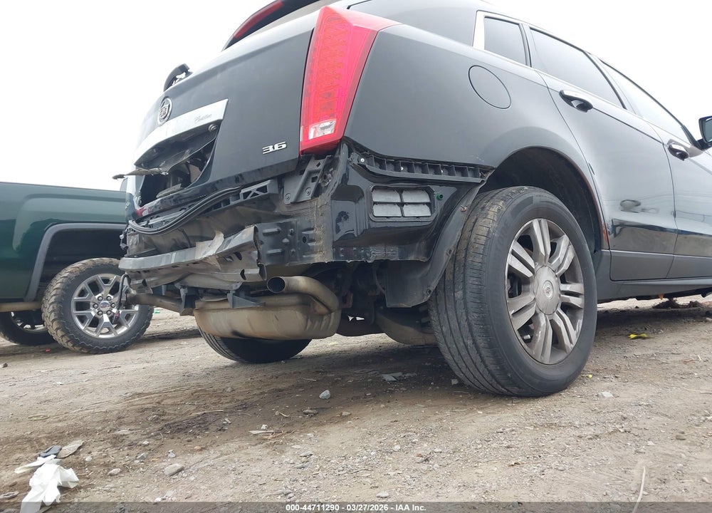 2013 CADILLAC SRX LUXURY COLLECTION VIN: 3GYFNGE38DS533035