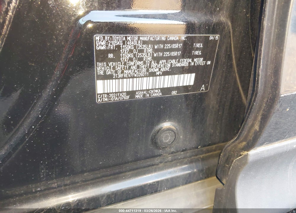 2015 TOYOTA RAV4 XLE VIN: 2T3RFREV7FW326011