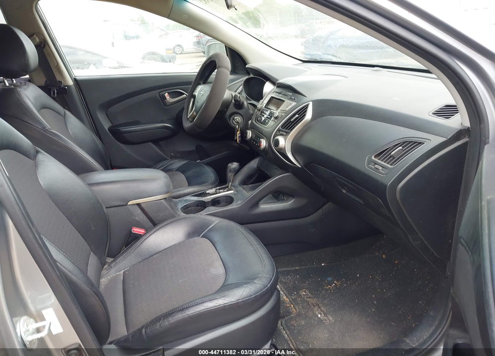 2012 HYUNDAI TUCSON GLS VIN: KM8JU3AC5CU525115