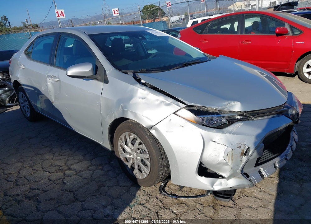 2018 TOYOTA COROLLA LE VIN: 5YFBURHEXJP832728