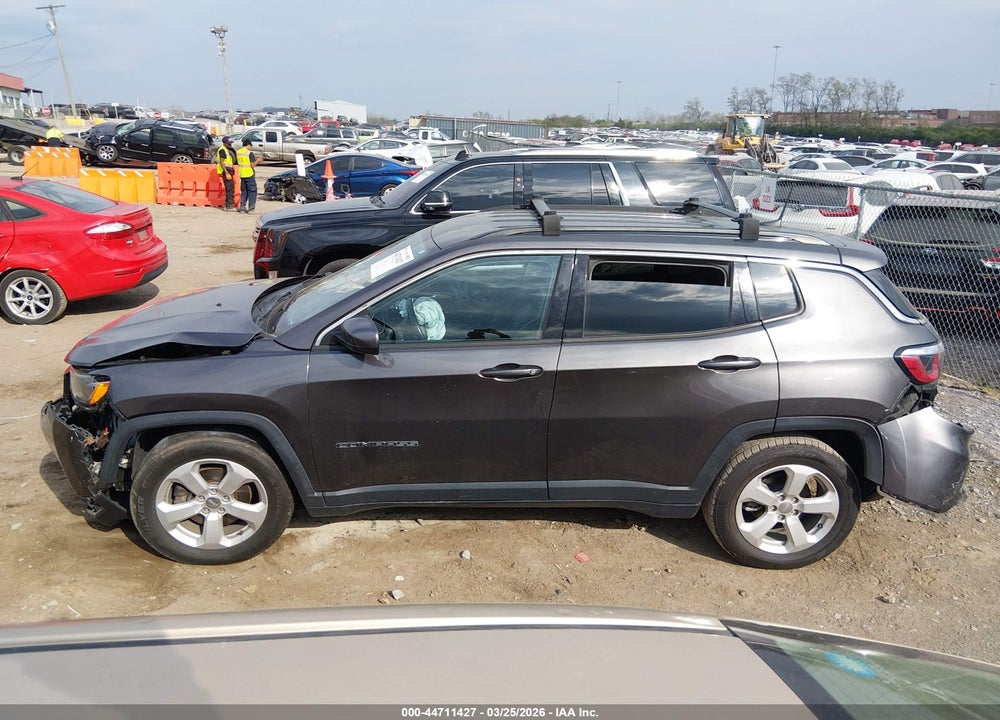 2019 JEEP COMPASS LATITUDE FWD VIN: 3C4NJCBB2KT843965