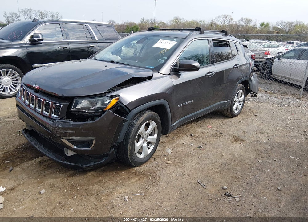 2019 JEEP COMPASS LATITUDE FWD VIN: 3C4NJCBB2KT843965