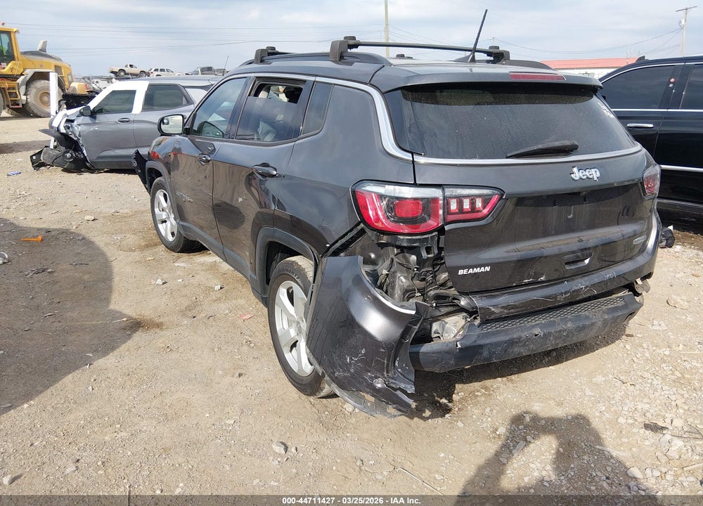 2019 JEEP COMPASS LATITUDE FWD VIN: 3C4NJCBB2KT843965