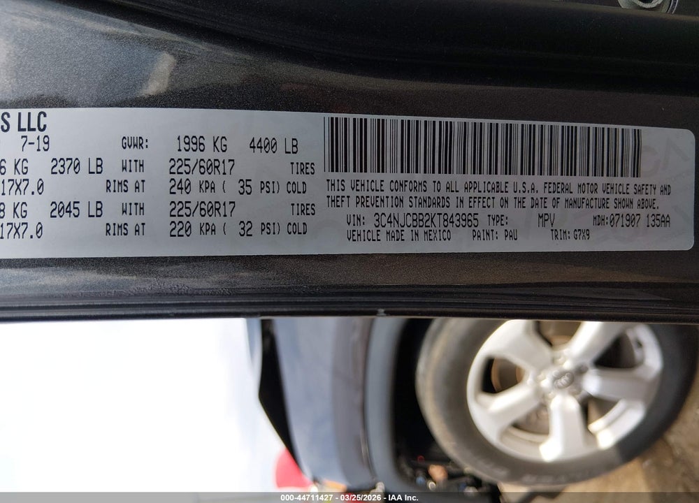 2019 JEEP COMPASS LATITUDE FWD VIN: 3C4NJCBB2KT843965
